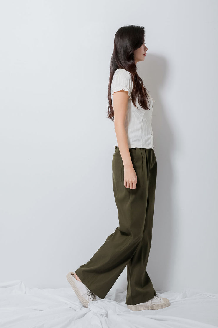 Tucked Trousers